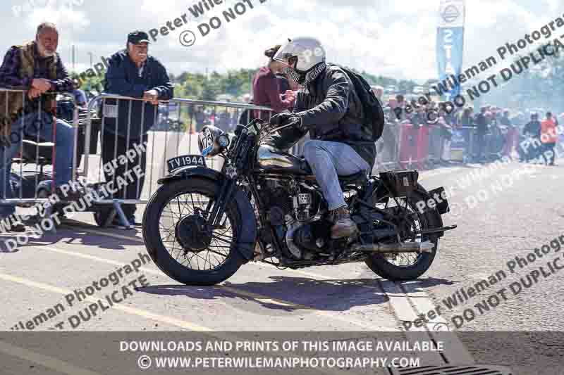 Vintage motorcycle club;eventdigitalimages;no limits trackdays;peter wileman photography;vintage motocycles;vmcc banbury run photographs